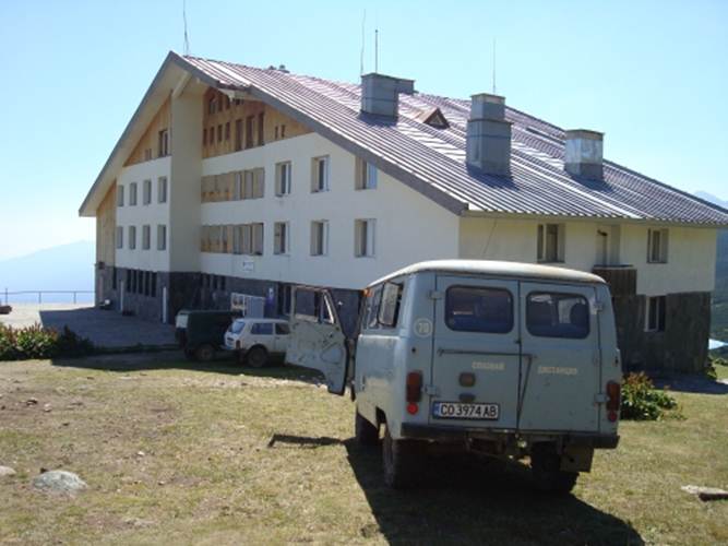 Beschrijving: 20070717-R01167-bulgaria-500pix-chalet-plus-jeep