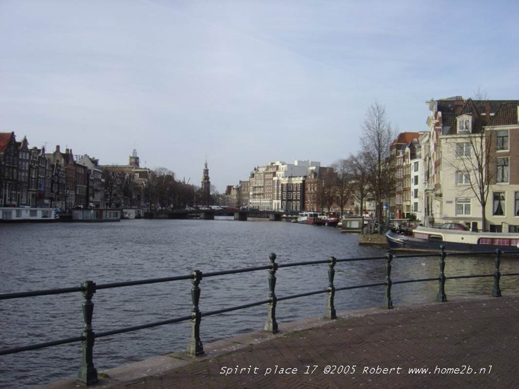 Beschrijving: Beschrijving: 17-amsterdam-amstel-munttower-800p-85perc